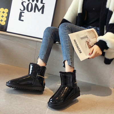 Γυναικείες χειμωνιάτικες μπότες με μαλακή επένδυση και φερμουάρ σε λευκό, μαύρο και μπεζ χρώμα