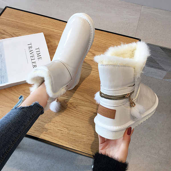 Γυναικείες χειμωνιάτικες μπότες με μαλακή επένδυση και φερμουάρ σε λευκό, μαύρο και μπεζ χρώμα