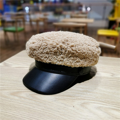 Női téli pehely sapka napellenzővel barna, bézs, sárga, fekete és fehér színben