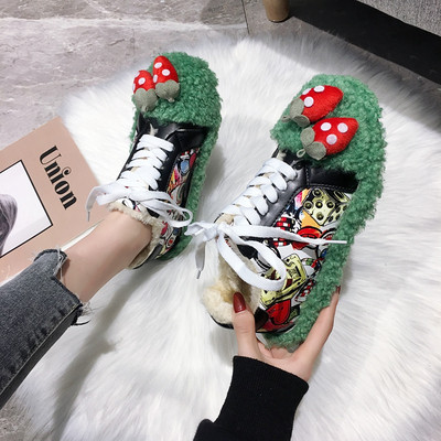 Model nou de pantofi de dama cu element 3D si aplicare de culoare in culoarea verde, maro si bej