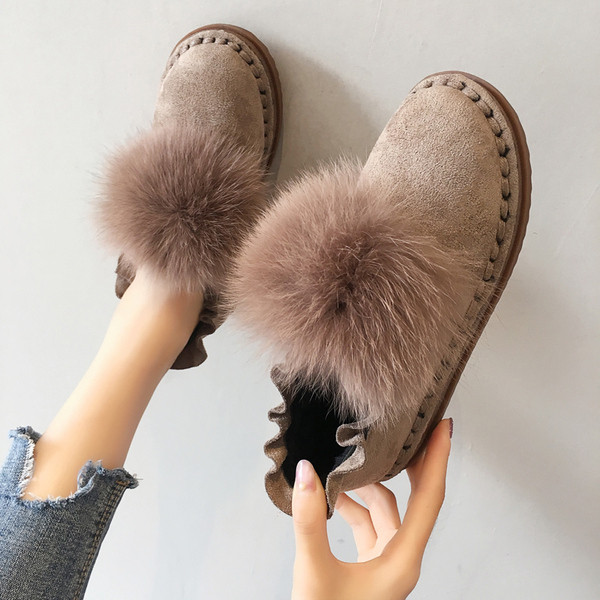 Pantofi casual de iarna de dama cu puf cu talpa plata in bej si negru