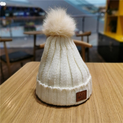 Pălărie de iarnă pentru femei cu căptușeală moale și puf în roz, negru, roz, roșu, gri, alb, bej