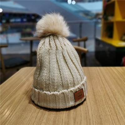 Pălărie de iarnă pentru femei cu căptușeală moale și puf în roz, negru, roz, roșu, gri, alb, bej