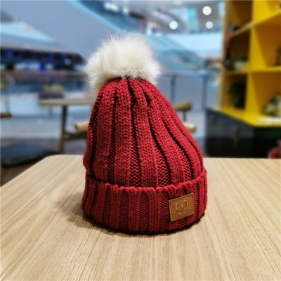 Pălărie de iarnă pentru femei cu căptușeală moale și puf în roz, negru, roz, roșu, gri, alb, bej