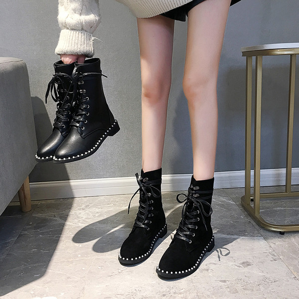 Cizme moderne de dama de culoare neagra - doua modele potrivite pentru iarna