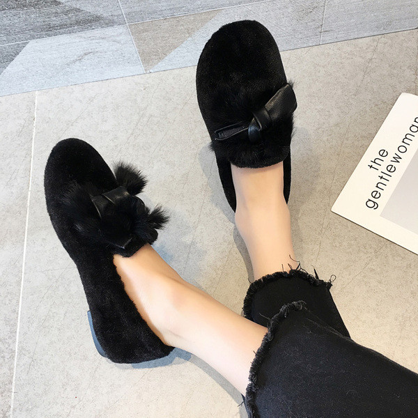 Női pehely alkalmi cipő lapos talppal és puha béléssel, fekete és bézs színben