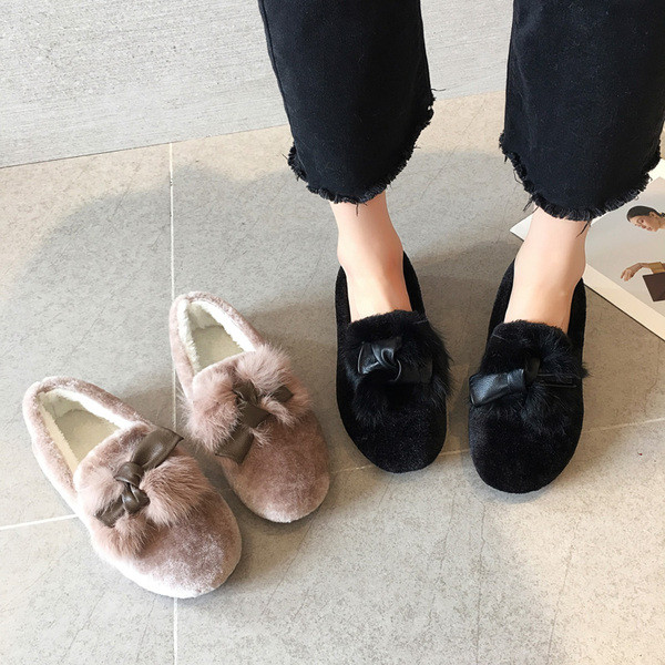 Női pehely alkalmi cipő lapos talppal és puha béléssel, fekete és bézs színben