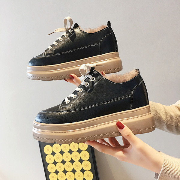 Női alkalmi téli cipő puha béléssel, fekete és bézs színben