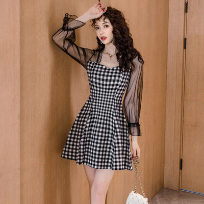 Rochie dama in carouri cu maneci din tul - model croiat