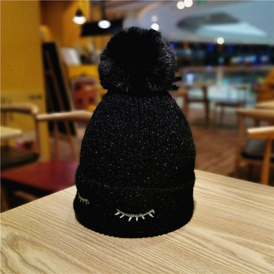 Pălărie de iarnă pentru femei cu căptușeală moale și puf în alb, bej, roz, roșu, negru și maro