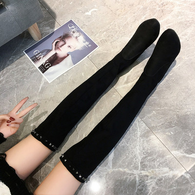 Модерни дамски ботуши с дебел ток  от еко велур в черен цвят 