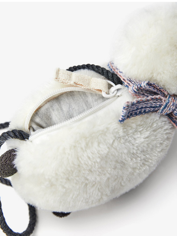 Μικρή παιδική τσάντα με λαβή σε λευκό χρώμα