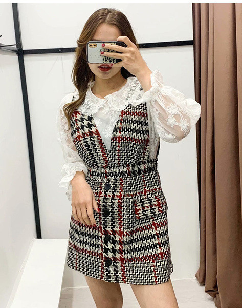 Σύντομο καρό χειμερινό -φθινοπωρινό φόρεμα  με κουμπιά και τσέπες