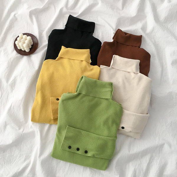 Καθημερινή γυναικεία μπλούζα σε πέντε χρώματα με ψηλό κολάρο και κουμπιά