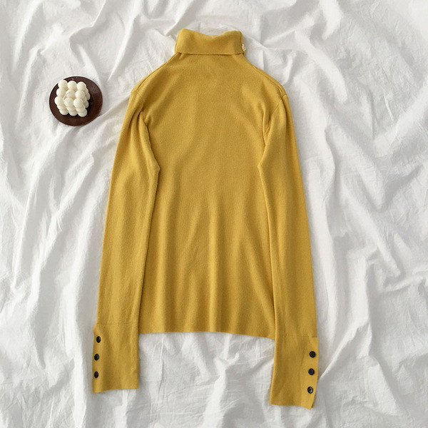 Καθημερινή γυναικεία μπλούζα σε πέντε χρώματα με ψηλό κολάρο και κουμπιά