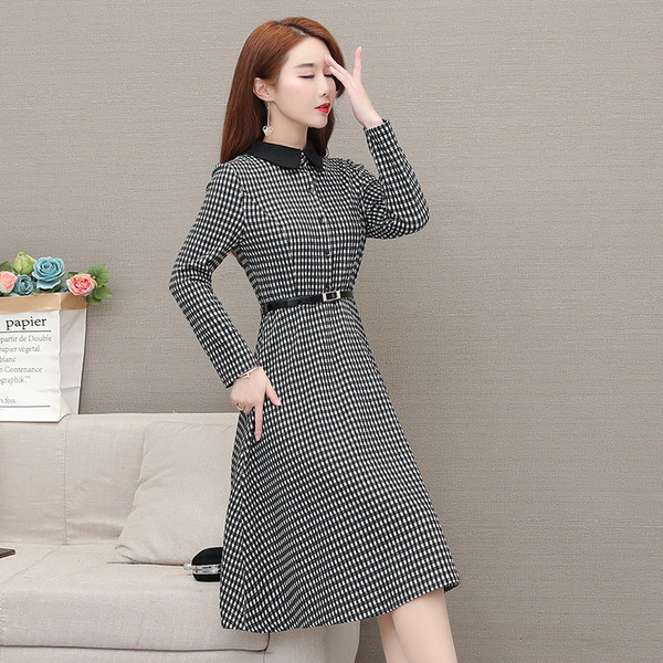 Καρό γυναικείο φόρεμα με μακριά μανίκια και κουμπιά