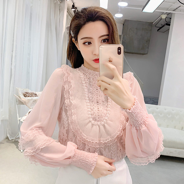 Stílusos női ing három színben, széles ujjakkal és gyöngyökkel