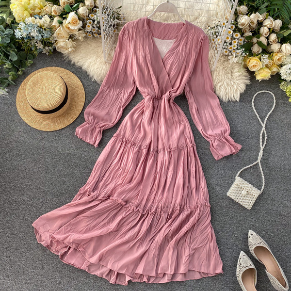 Női hosszú sifon ruha V-nyakkal, rózsaszín, fehér és fekete színben