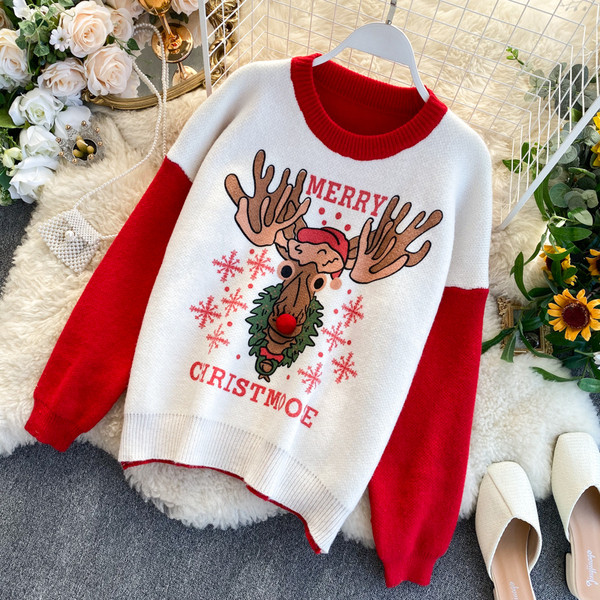 Női pulóver karácsonyi szarvas motívummal és kerek nyakkivágással piros, zöld és szürke színben