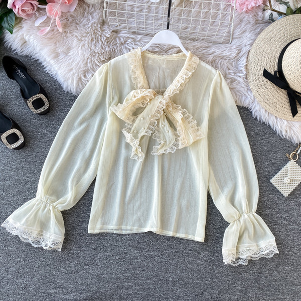 Stílusos női sifon ing csipkével és szalaggal, fekete, fehér, rózsaszín és bézs színben