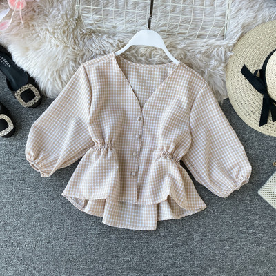 Cămașă de damă modernă în carouri cu nasturi și decolteu spitz în diferite culori