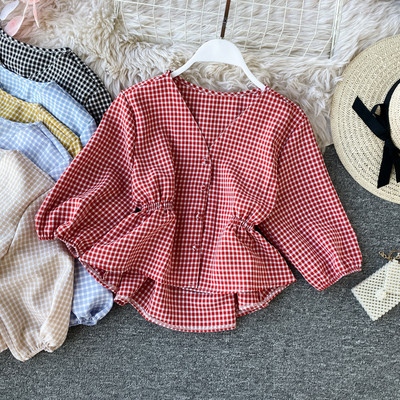 Cămașă de damă modernă în carouri cu nasturi și decolteu spitz în diferite culori