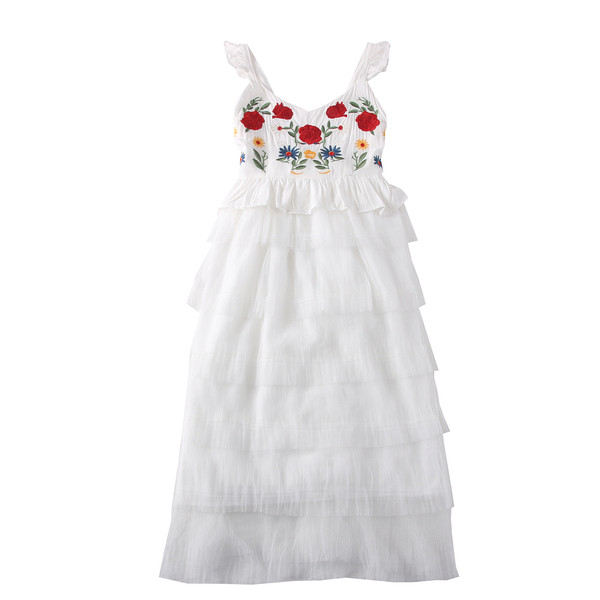 Modern női ruha hímzéssel - több színben