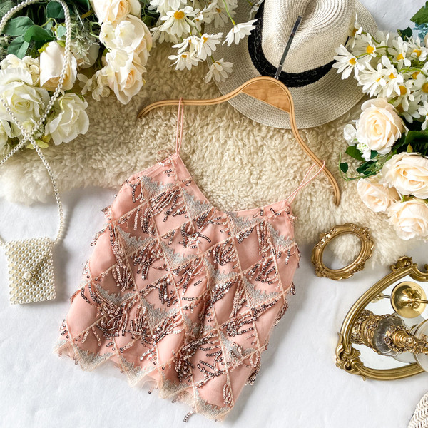 Stílusos női felső, flitterekkel és vékony pántokkal rózsaszín, fekete, barna és szürke színben