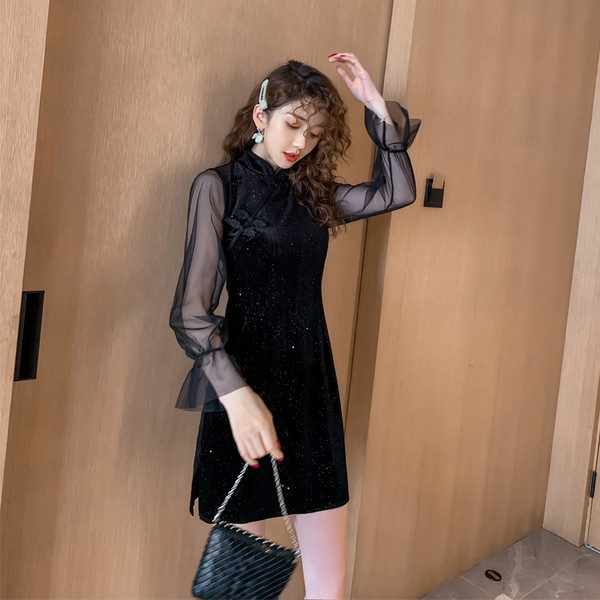 Νέο μοντέλο γυναικείο φόρεμα σε βελούδο και τούλι μανίκια σε μαύρο χρώμα