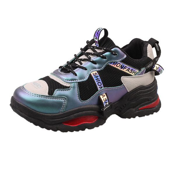 Αθλητικά casual γυναικεία αθλητικά παπούτσια με λουριά και χοντρή πλατφόρμα σε λευκό και μαύρο χρώμα