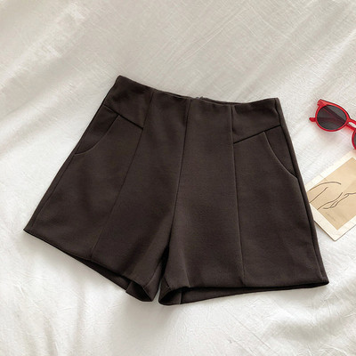 Lezser női rövidnadrág széles modell három színben, magas derékkal