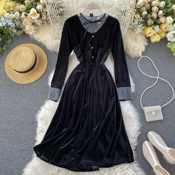 Modern női bársonyruha retro stílusban fekete színben