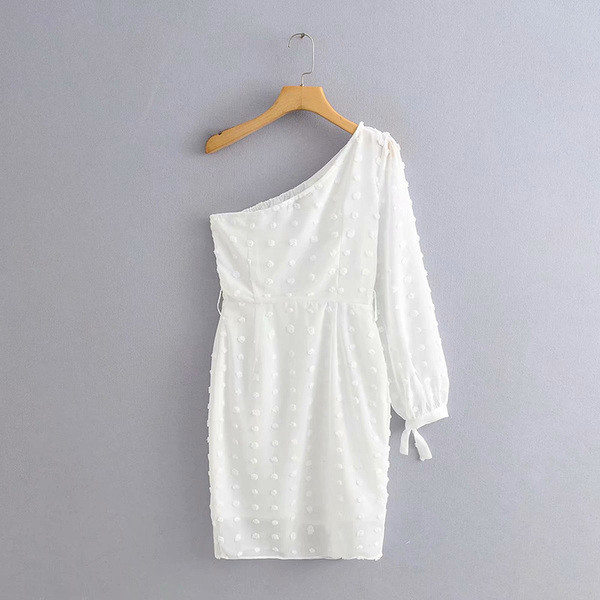 Μοντέρνο γυναικείο σιφόν μακρυμάνικο φόρεμα σε λευκό χρώμα