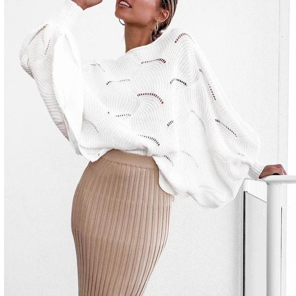 Νέο μοντέλο γυναικείο πλεκτό πουλόβερ με στρογγυλή λαιμόκοψη σε λευκό χρώμα -ευρύ μοντέλο