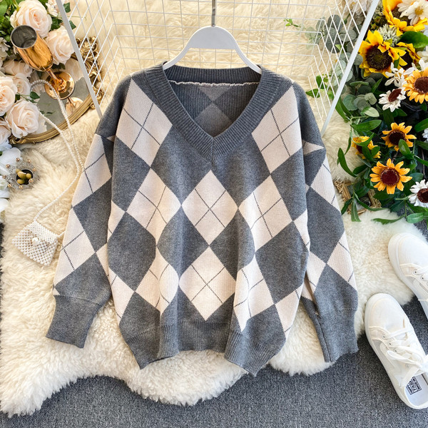 Γυναικείο πουλόβερ με V-λαιμόκοψη σε κίτρινο, γκρι και μπεζ χρώμα