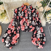 Μοντέρνο γυναικείο πουκάμισο από σιφόν με  φαρδιά μανίκι σε λευκό και μαύρο  χρώμα