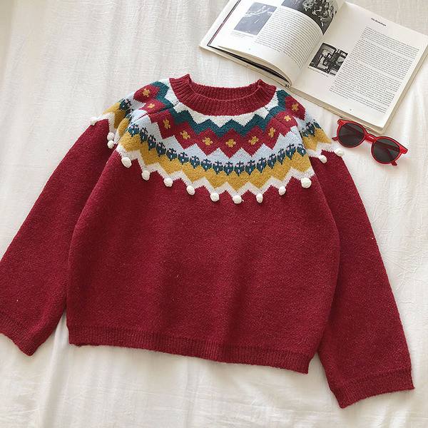 Καθημερινό γυναικείο πουλόβερ  σε πράσινο και κόκκινο  χρώμα με στρογγυλό λαιμόκοψη