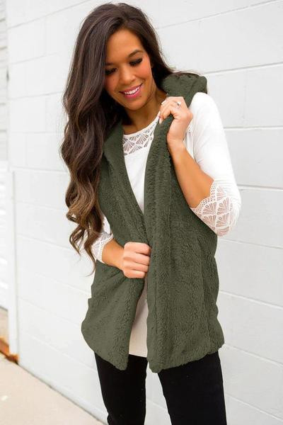 Νέο μοντέλο γυναικείο μαλακο γιλέκο με κουκούλα σε διάφορα χρώματα