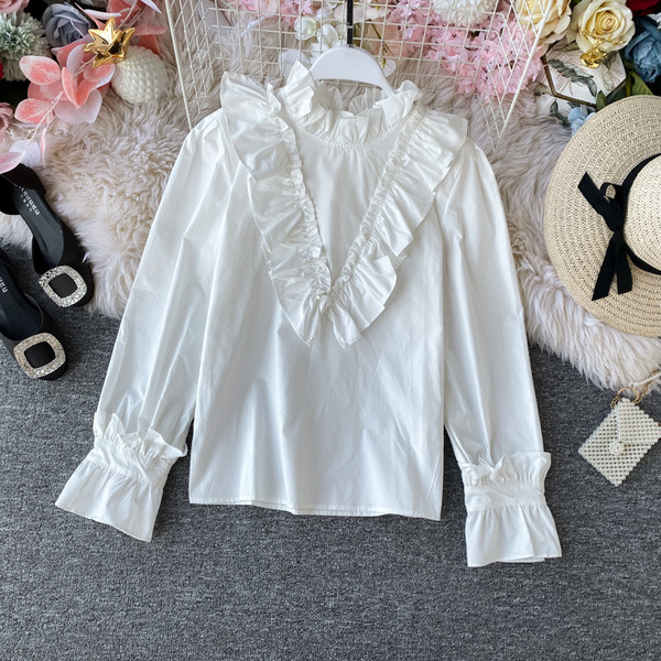 Γυναικείο casual πουκάμισο με ψηλό γιακά και βολάν σε λευκό και πράσινο χρώμα