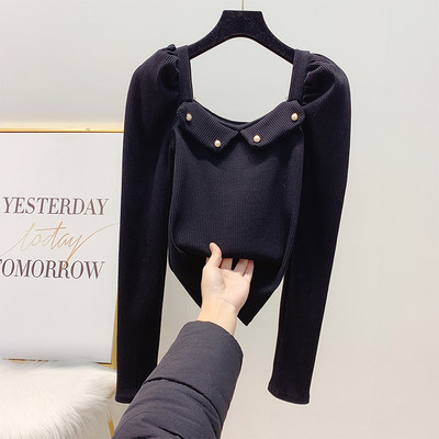 Γυναικείο πουλόβερ με μανίκι βολάν  και τετράγωνη λαιμόκοψη σε γκρι, ροζ, μοβ και μαύρο χρώμα