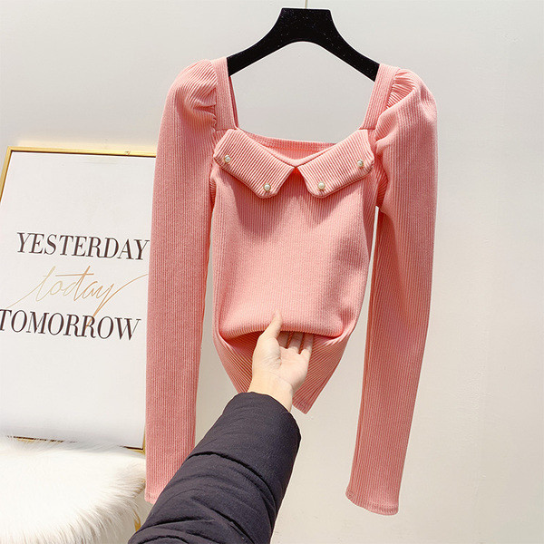 Γυναικείο πουλόβερ με μανίκι βολάν  και τετράγωνη λαιμόκοψη σε γκρι, ροζ, μοβ και μαύρο χρώμα