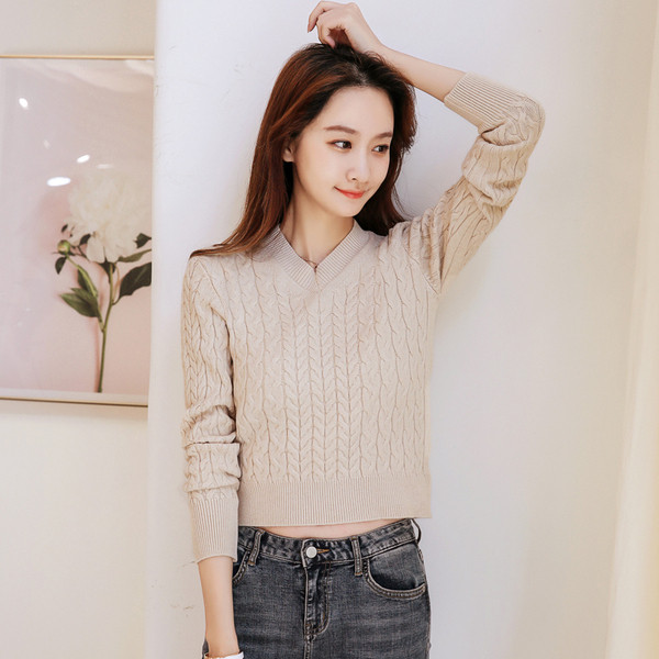 Μοντέρνο γυναικείο πουλόβερ με λαιμόκοψη και μακρύ μανίκι - διάφορα χρώματα