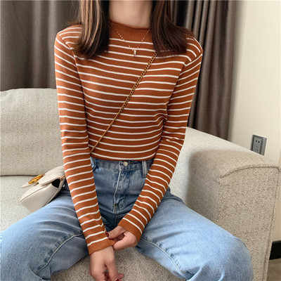 Ριγέ γυναικείο πουλόβερ  σε πέντε χρώματα με χαμηλό κολάρο και μακρύ μανίκι