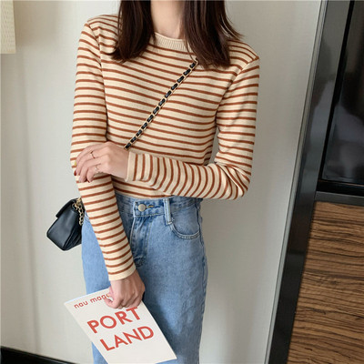 Ριγέ γυναικείο πουλόβερ  σε πέντε χρώματα με χαμηλό κολάρο και μακρύ μανίκι