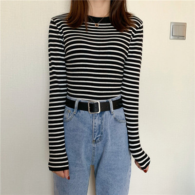 Ριγέ γυναικείο πουλόβερ  σε πέντε χρώματα με χαμηλό κολάρο και μακρύ μανίκι