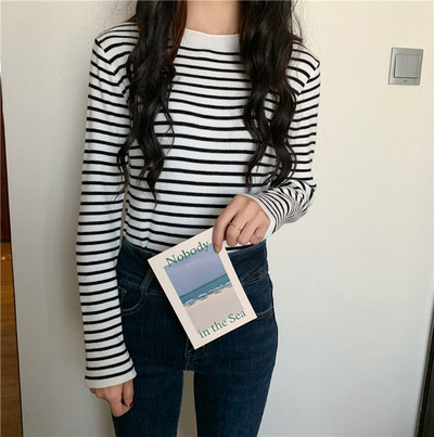 Ριγέ γυναικείο πουλόβερ  σε πέντε χρώματα με χαμηλό κολάρο και μακρύ μανίκι