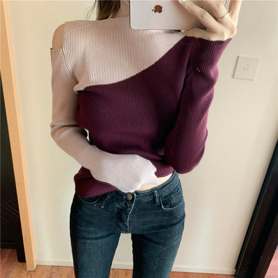 Καθημερινό  γυναικείο πουλόβερ σε δύο χρώματα με κολάρο και γυμνό ώμο