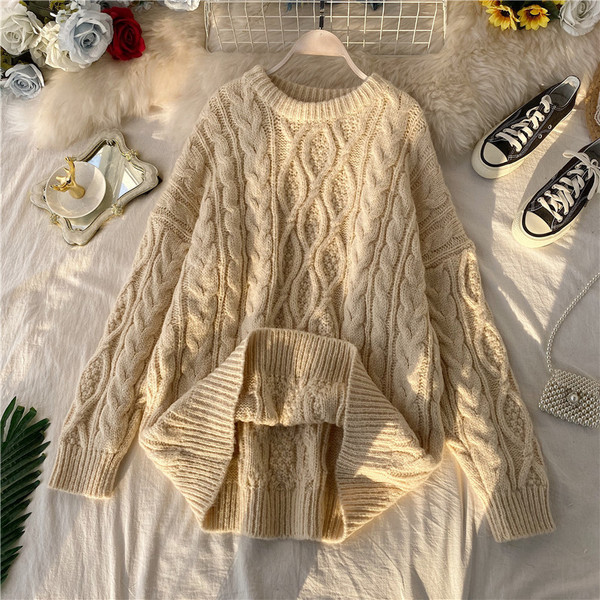 Μοντέρνο γυναικείο πουλόβερ  με ωοειδές λαιμόκοκκο και μακρύ μανίκι σε πράσινο, γκρι, μαύρο, ροζ, μπεζ και μπορντό χρώμα