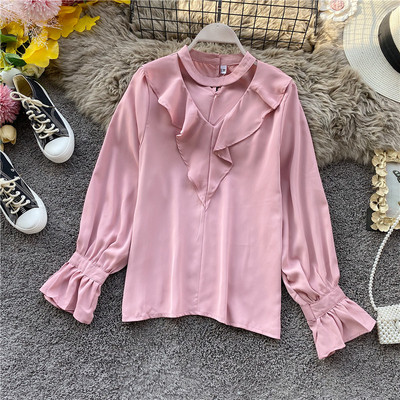 Cămașă modernă de damă cu bucle și decolteu oval în diferite culori