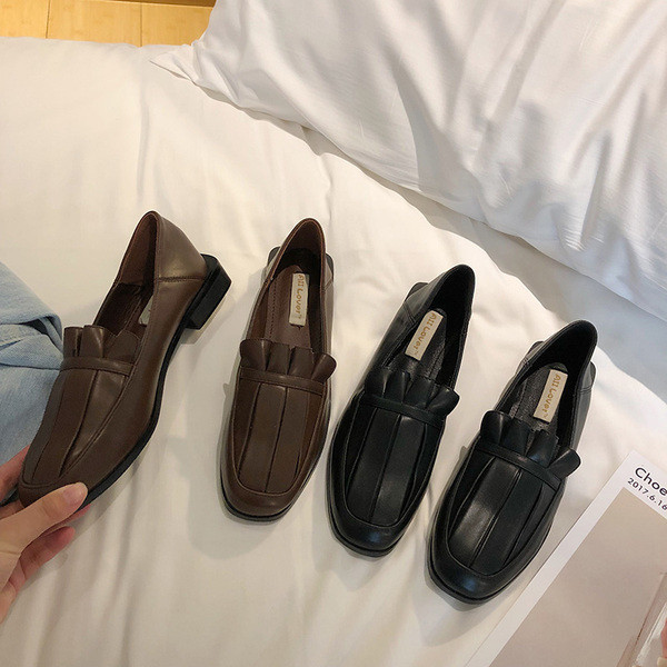 Pantofi casual dama din piele ecologica de culoare maro si negru model rotunjit cu talpa joasa